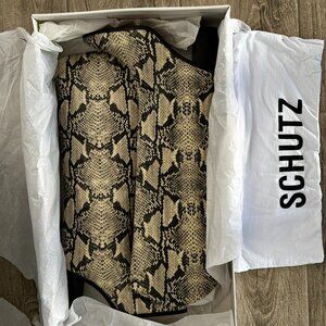 Brand New* Shutz Knee-high Snake-embossed leather block heel Size 6